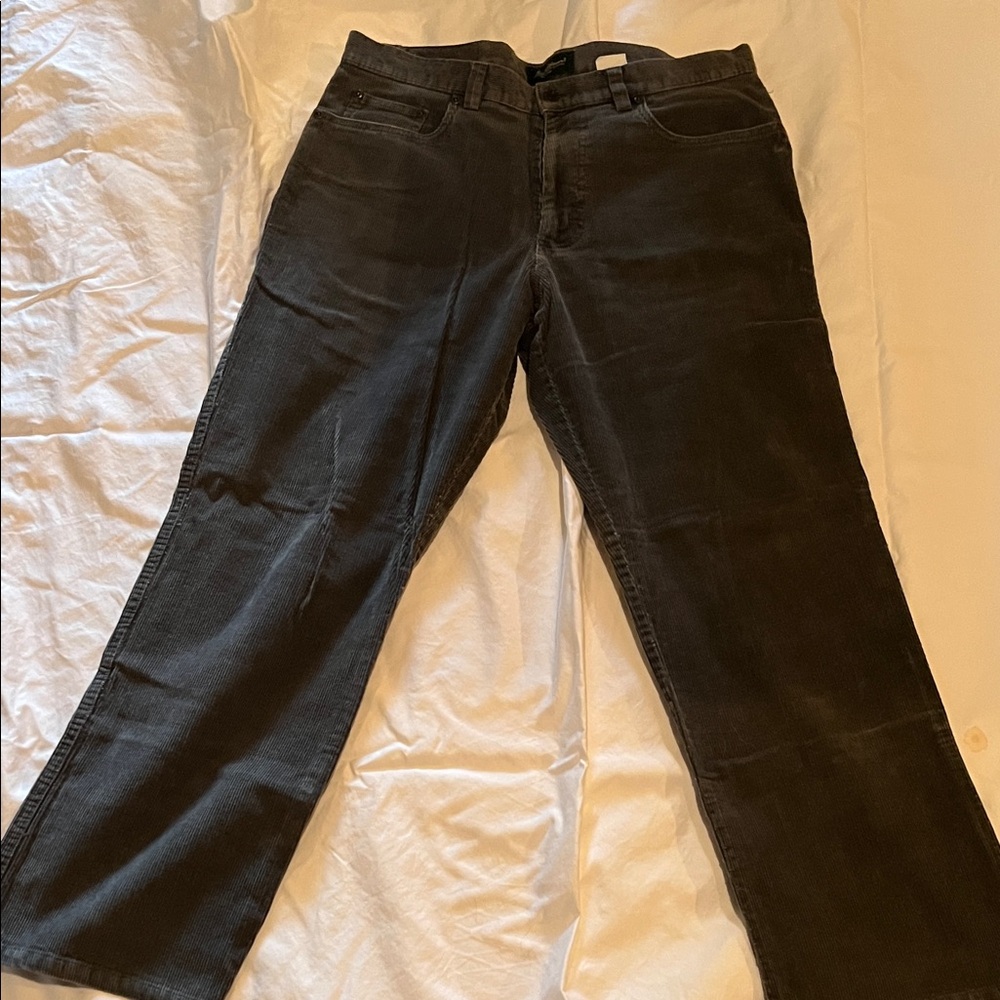 Eddie Bauer Men's Grey Corduroy Pants 34x30